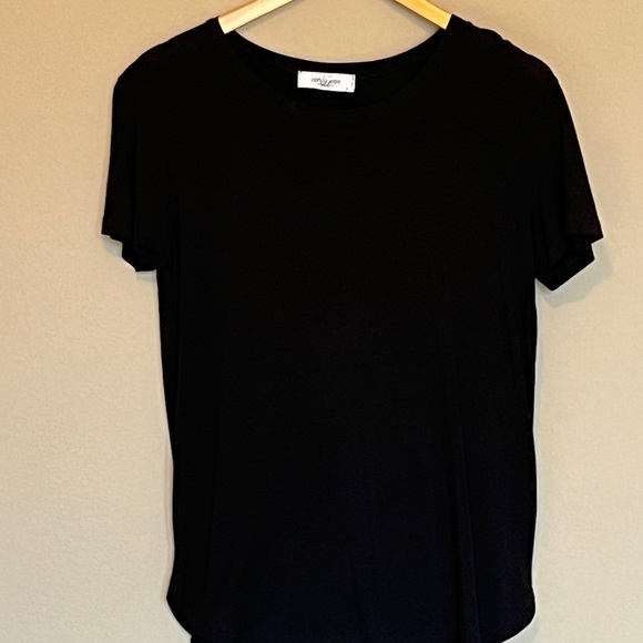 (Set of 4) Carly Jean Los Angelos Favorite Scoop Neck Tee - Picture 15 of 16